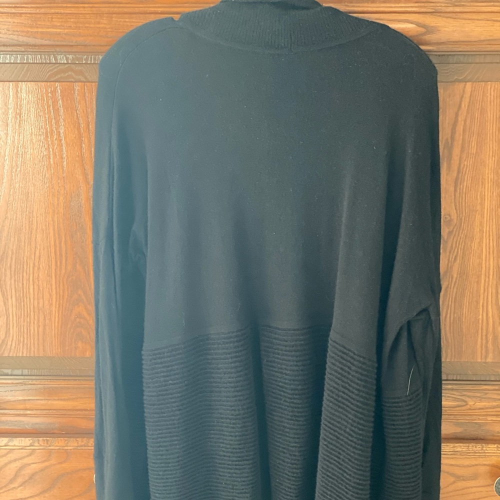 Lululemon sweater